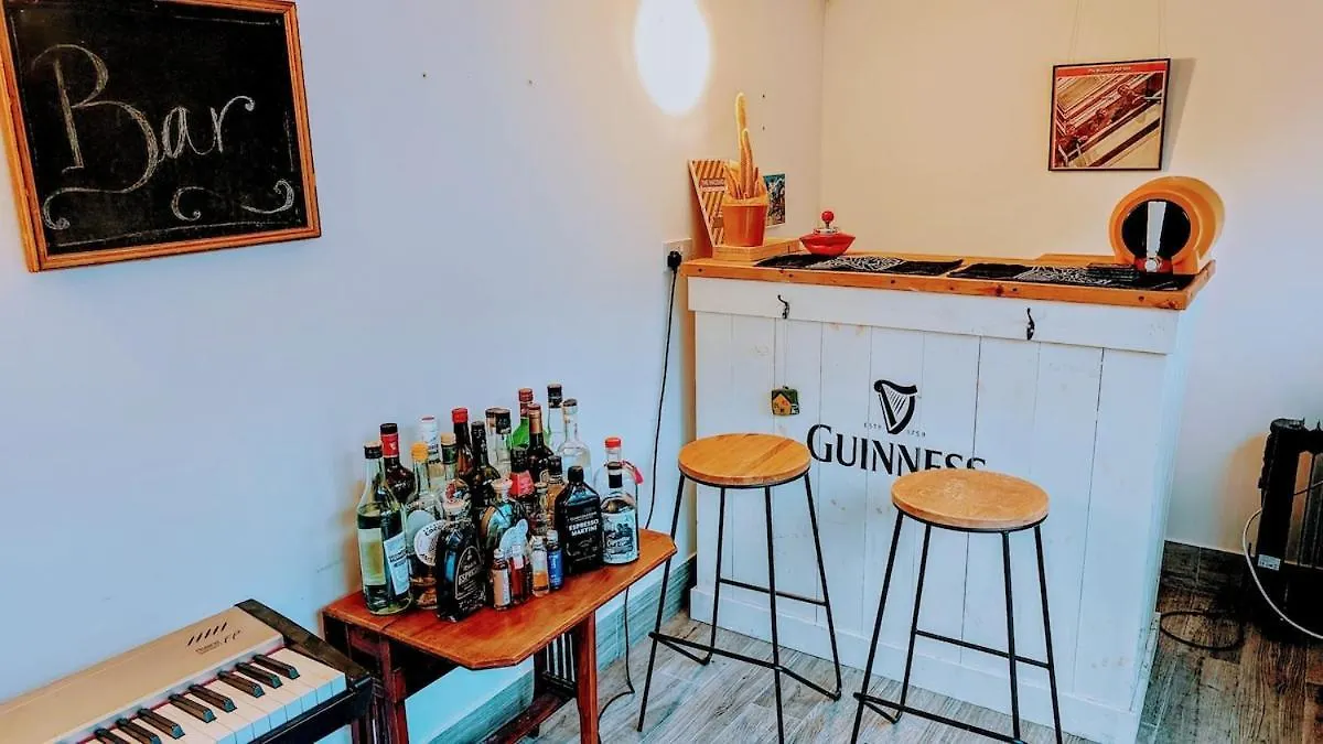 19Th Century Terraced House With Garden Bar Apartment London