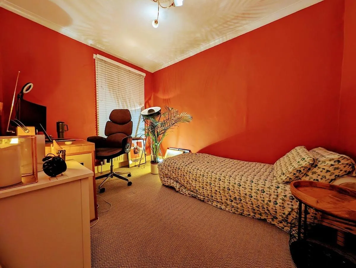 19Th Century Terraced House With Garden Bar Apartment London